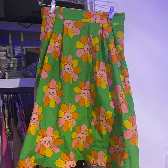 Modcloth cat daisy skirt - Picture 1 of 3